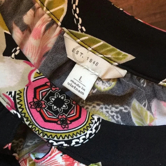 Cato Cold Shoulder Top Size L 

All clothes from my‎ per closet - Picture 2 of 4